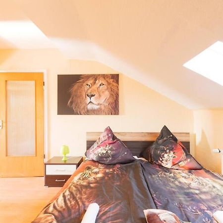 - 3-Bedroom Apartment Luxury: Central & Spacious In Duisburg & Big Tv And Kitchen - Eksteriør bilde